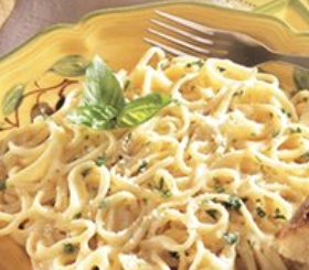 Linguine with Creamy Alfredo Sauce